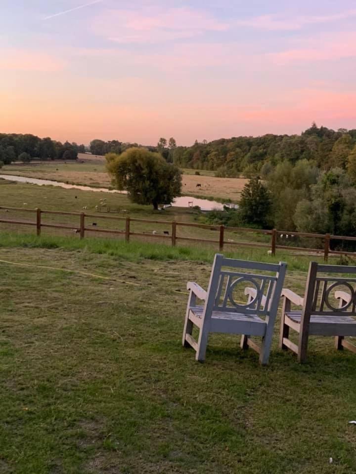 Farm Bell Tent Fire Pit Bbq Pet Friendly Campsite Hertford